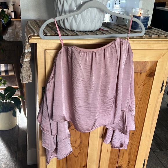 Beautiful off shoulder bustier top - Picture 2 of 8